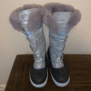 Girls snow boots